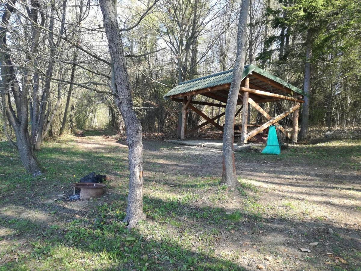 Chaty Rybarska Osada Liptovska Sielnica Luaran gambar