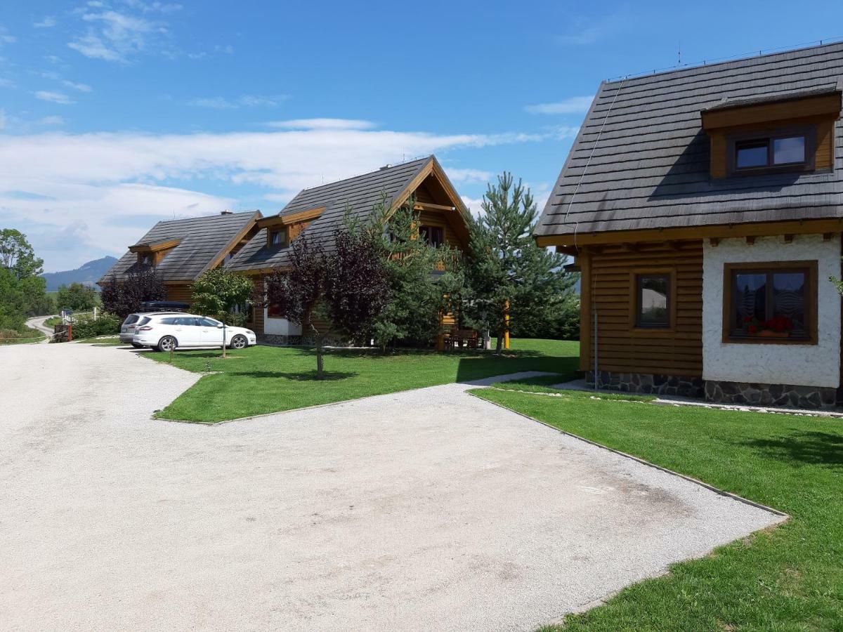 Chaty Rybarska Osada Liptovska Sielnica Luaran gambar