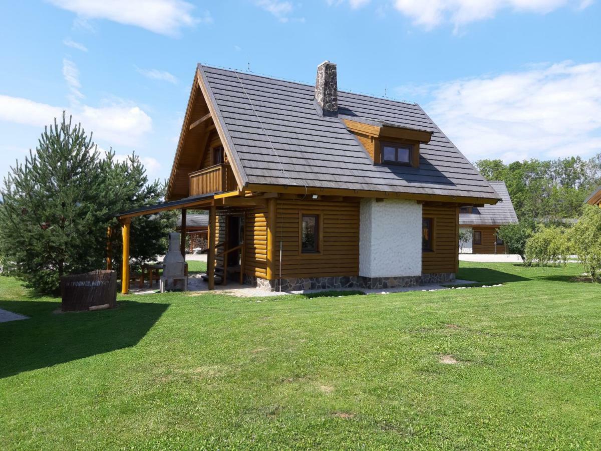 Chaty Rybarska Osada Liptovska Sielnica Luaran gambar